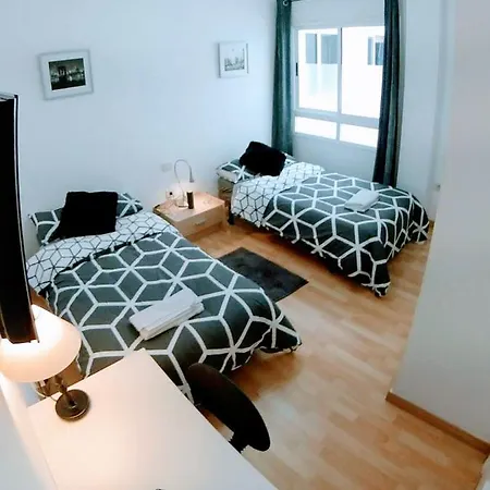 Comfortable And Spacious, At 5m Puertocruz Апартаменты Лос-Реалехос